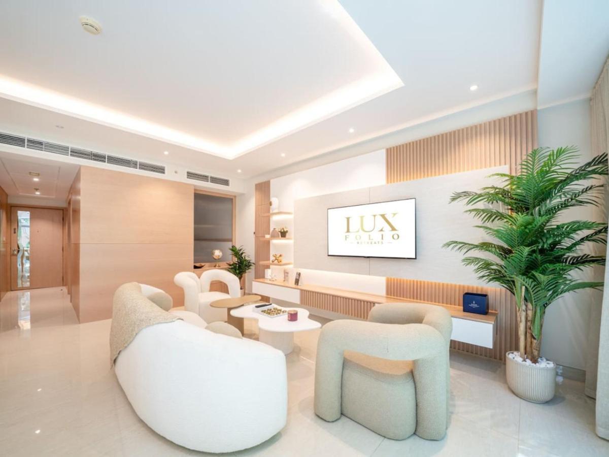 Luxury Downtown 1-bed With Expansive Terrace Apartment *