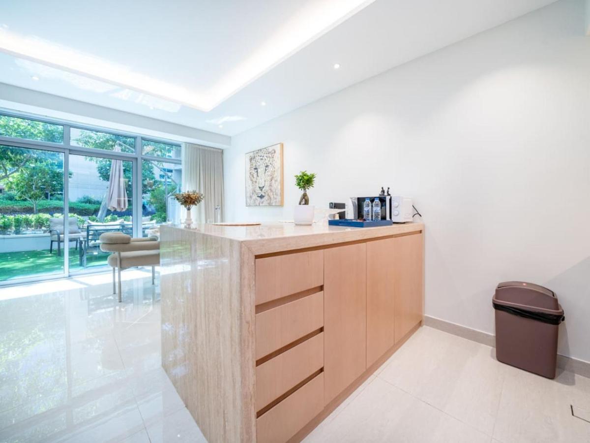 Apartment Luxury Downtown 1-bed With Expansive Terrace *
